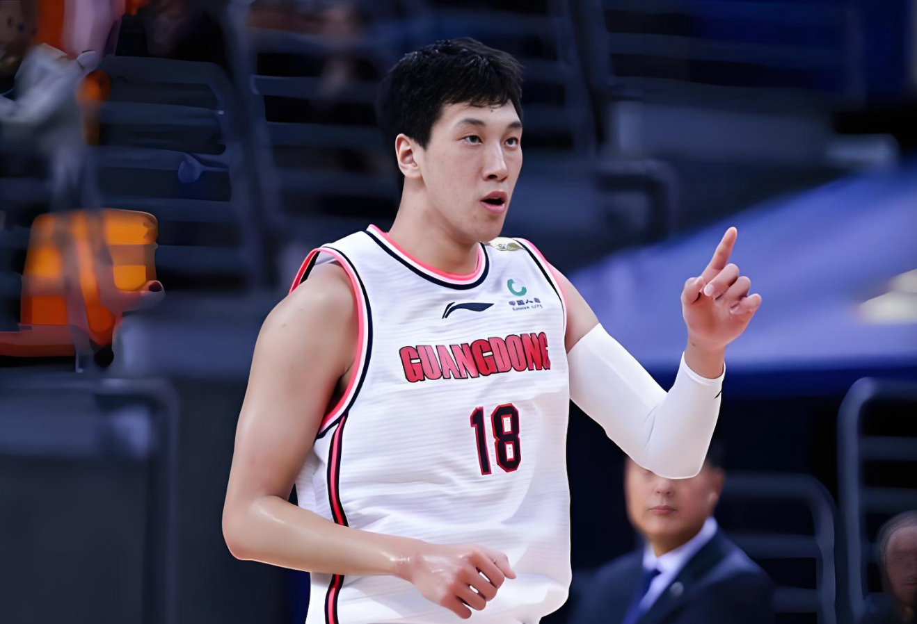 拉塞尔夺加泰排位赛杆位