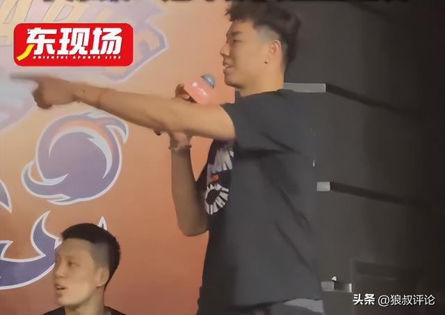金年会体育国王两年合同续约内线大将，他在本赛季的表现得到了充分地认可？