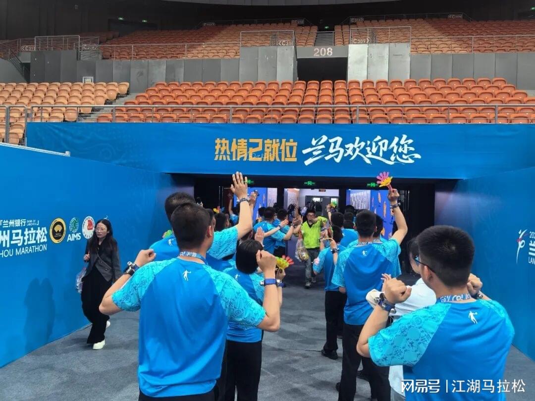 文班谈被球迷扔鸡蛋：显然这种行为很不好，但我并不在意