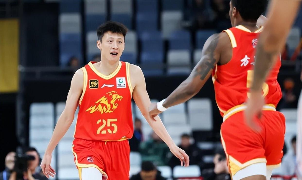 力压姚明！小斯：我是NBA历史第一个高中生身份获得年度最佳新秀